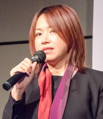 講師